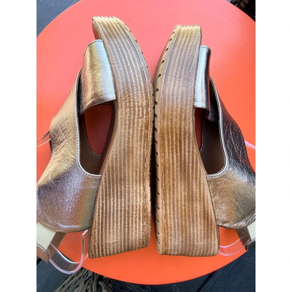 Bueno Sandals Womens 38 Rose Gold Metallic Leather Crisscross Platform Wedge‎